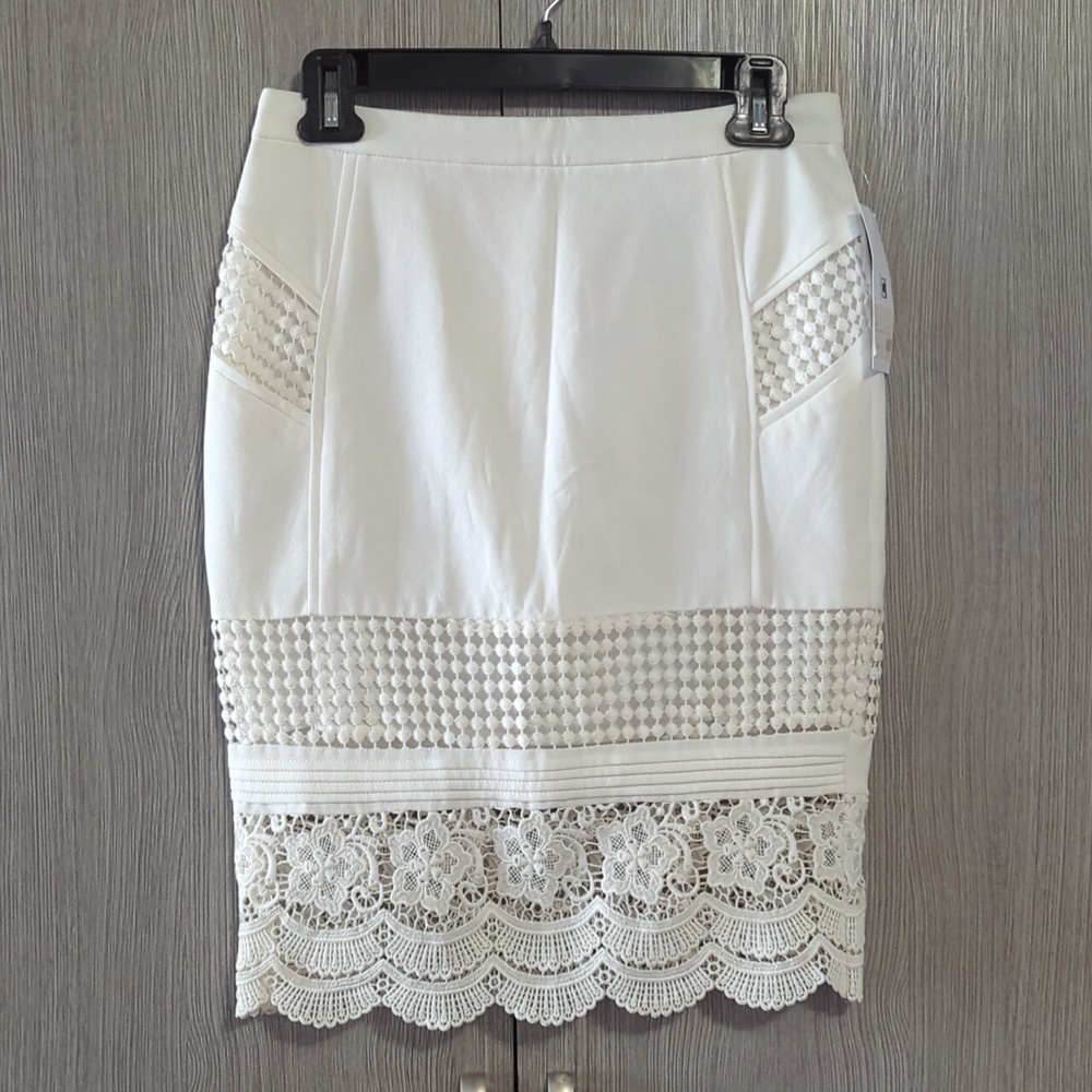 Brand new size m skirt
